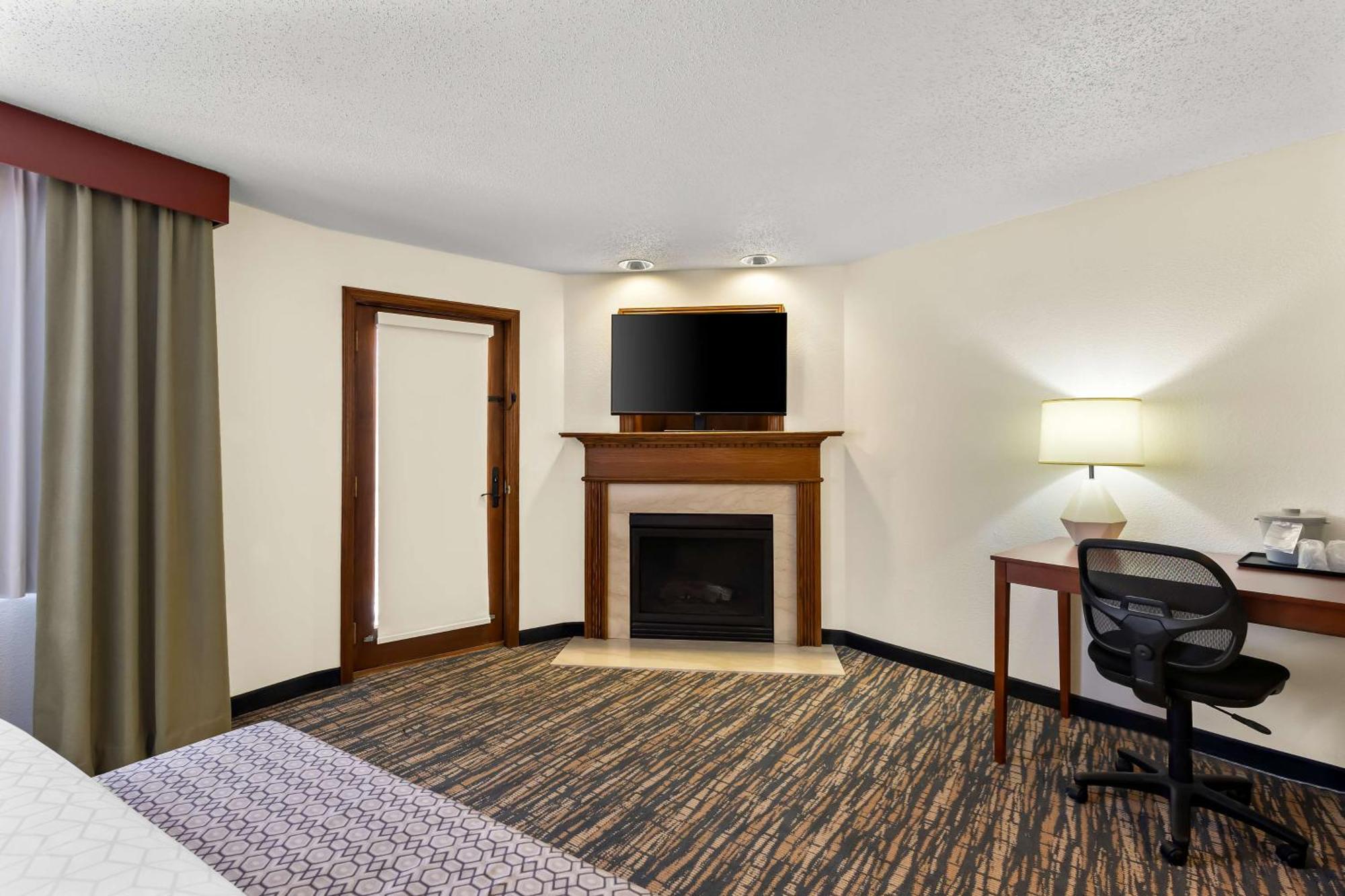 Best Western Fremont Angola I-80 90 Toll Road Esterno foto